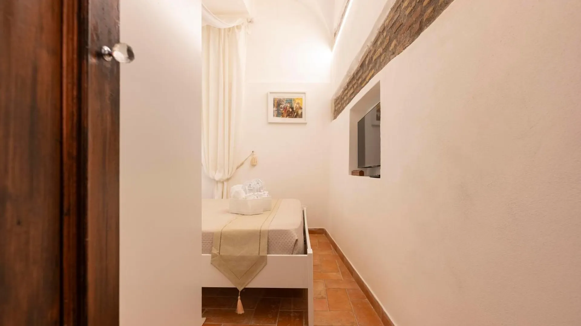 Largo Dei Librari Guesthouse Рим
